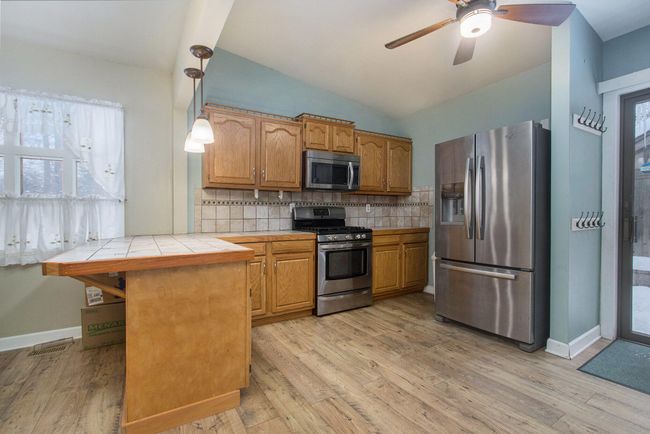 Kitchen | Image 12