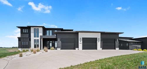 2730 N Swan Cir Circle, Tea, SD, 57064 | Card Image