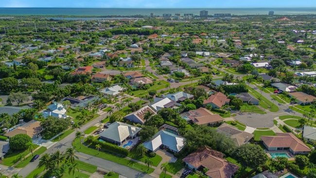52 Birch Pl, House other with 3 bedrooms, 2 bathrooms and null parking in Tequesta FL | Image 35