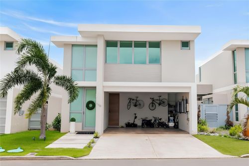 110 Central Park, Riviera Village, Bayamon, PR, 00959 | Card Image