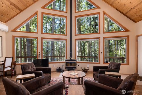 1354 Chinook Way, Anacortes, WA, 98221-4457 | Card Image