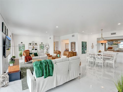 apt-1204-3800 Hillcrest Dr, Hollywood, FL, 33021-7940 | Card Image