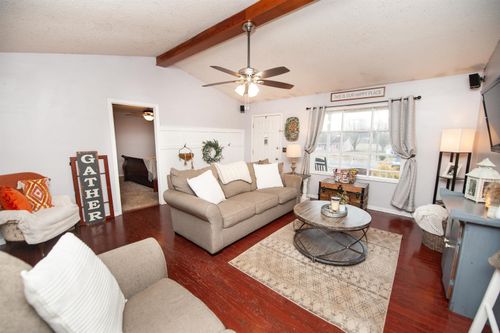 109 Homestead Dr, Boiling Springs, SC, 29316-5725 | Card Image