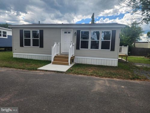 lot-226-165 W Ridge Pike, LIMERICK, PA, 19468-1742 | Card Image