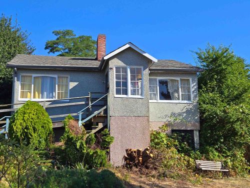 547 N Fletcher Rd, Gibsons, BC, V0N1V9 | Card Image