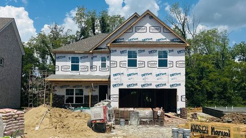 516 Triple Crown Cir, Gallatin, TN, 37066-2595 | Card Image