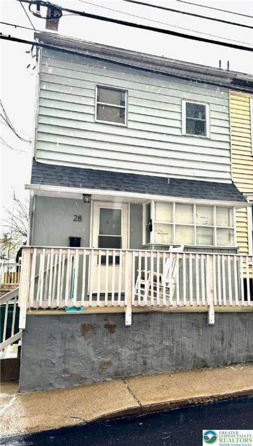 apt-2-28 W Raspberry St, BETHLEHEM, PA, 18018-3944 | Card Image