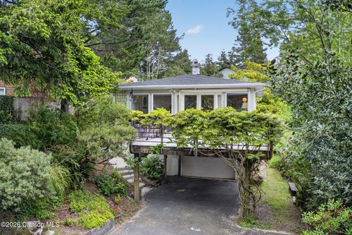 532 4th St N, Manzanita, OR, 97130-9031 | Card Image
