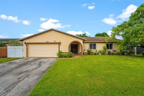 25802 Sw 123rd Pl, Homestead, FL, 33032-7084 | Card Image
