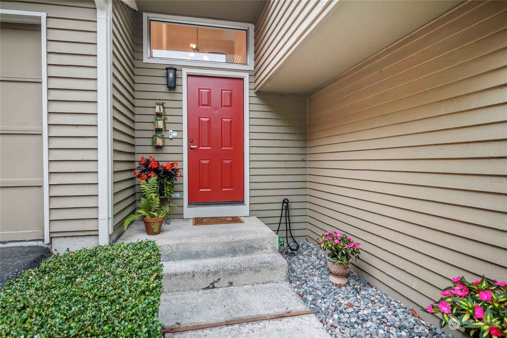 102nd Ct, Kirkland, WA 98033