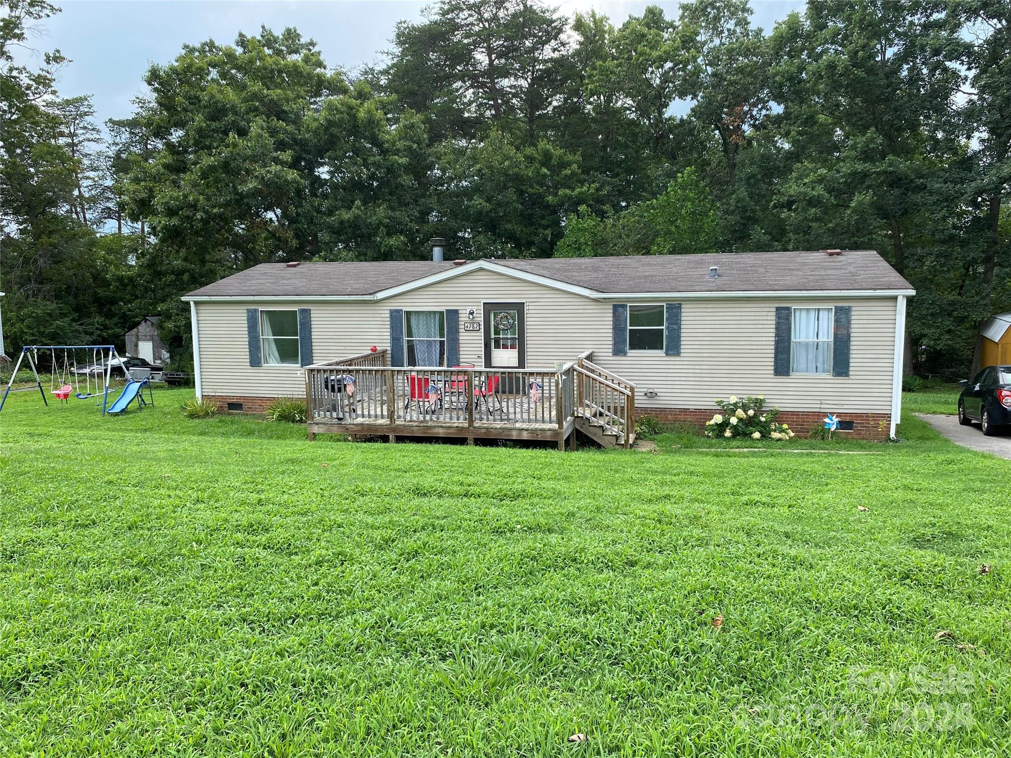 Briar Ct, Granite Falls, NC 28630