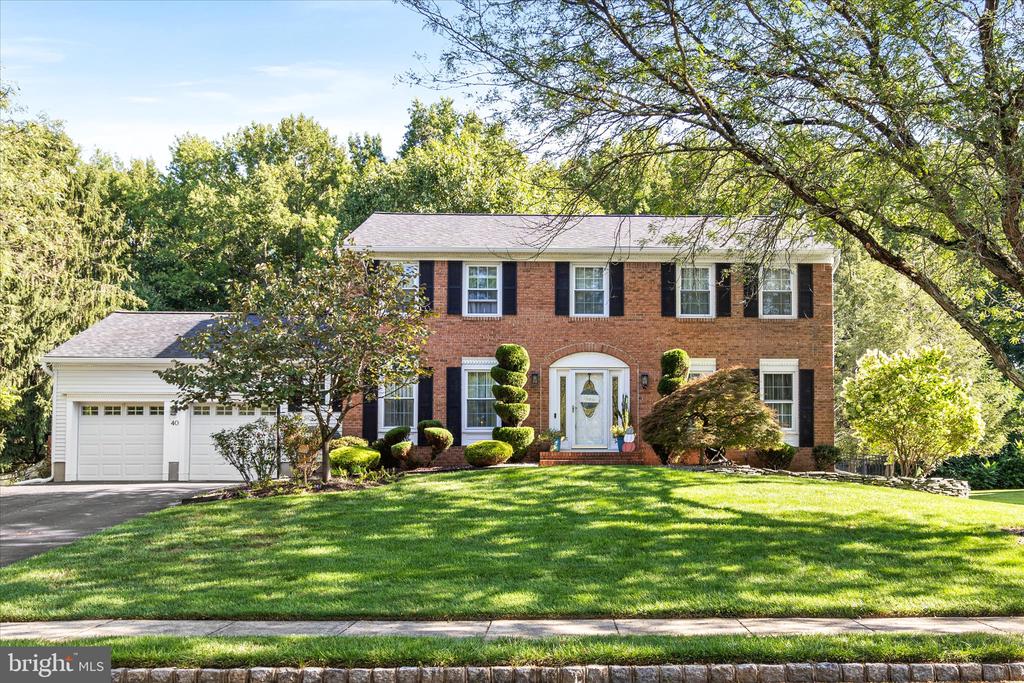 Doe Dr, Trenton, NJ 08620