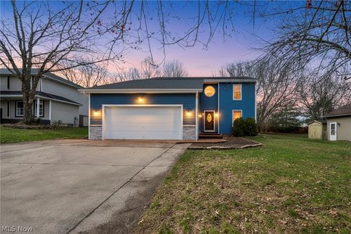 1057 Ty Dr, Medina, OH, 44256-3061 | Card Image