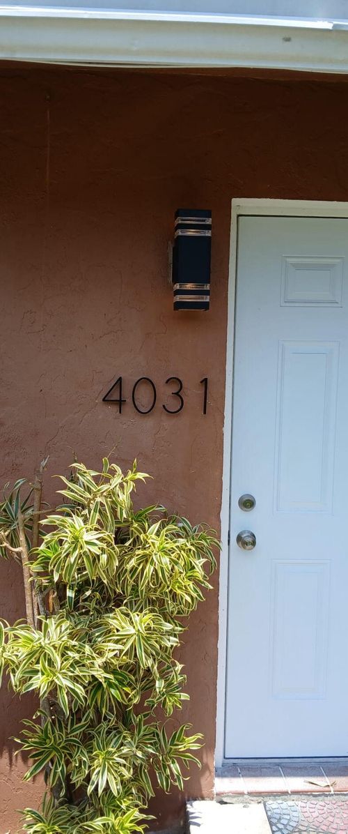 4031 3rd Rd S, West Palm Beach, FL, 33406-2901 | Card Image