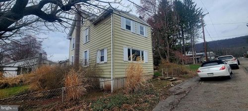302 North St, WILLIAMSTOWN, PA, 17098-1211 | Card Image