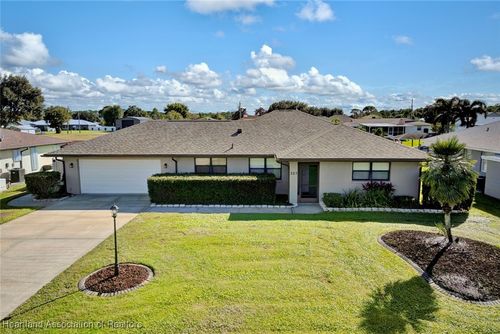 327 Anderson St, Lake Placid, FL, 33852-6039 | Card Image