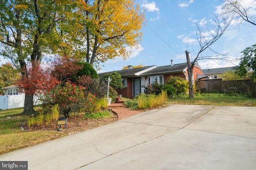 4817 Upland Dr, ALEXANDRIA, VA, 22310-1357 | Card Image