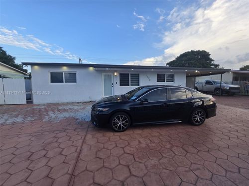 1320 Nw 179th Ter, Miami Gardens, FL, 33169-4125 | Card Image