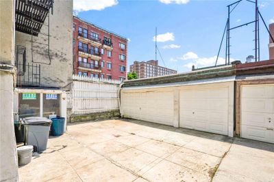 21-24 31st Avenue, Home with 9 bedrooms, 6 bathrooms and null parking in Long Island City NY | Image 3