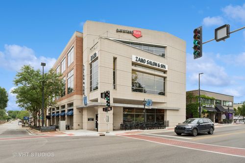 35 S Washington St, Naperville, IL, 60540-5458 | Card Image