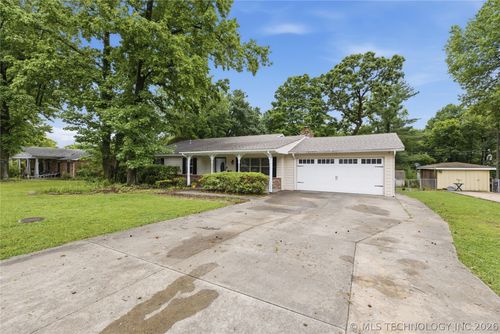 806 Janet Street, Tahlequah, OK, 74464 | Card Image