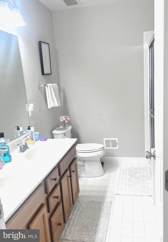 19251 Harlow Sq, Townhouse with 3 bedrooms, 3 bathrooms and null parking in Lansdowne VA | Image 16