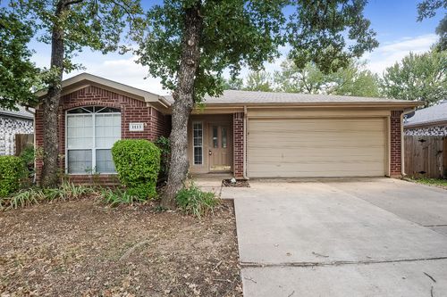 1113 Glen Creek Dr, Mansfield, TX, 76063-6207 | Card Image