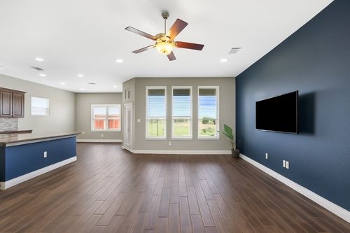 208 Blue Waterleaf Ln, Georgetown, TX, 78626-2314 | Card Image