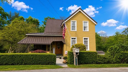 1329 Hancock Ave, Vandergrift, PA, 15690-2060 | Card Image