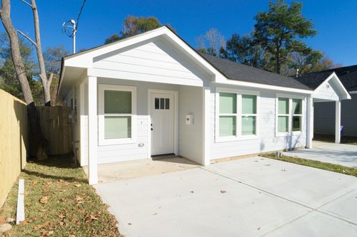 b-308 S 12th St, Conroe, TX, 77301-3937 | Card Image