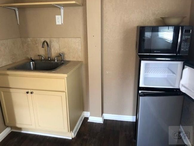 B - 1907 Avenue O 1/2, House other with 0 bedrooms, 1 bathrooms and null parking in Galveston TX | Image 6