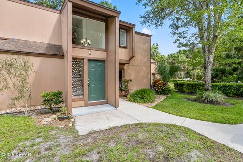 8 Oakmont Ct, PALM COAST, FL, 32137-8026 | Card Image