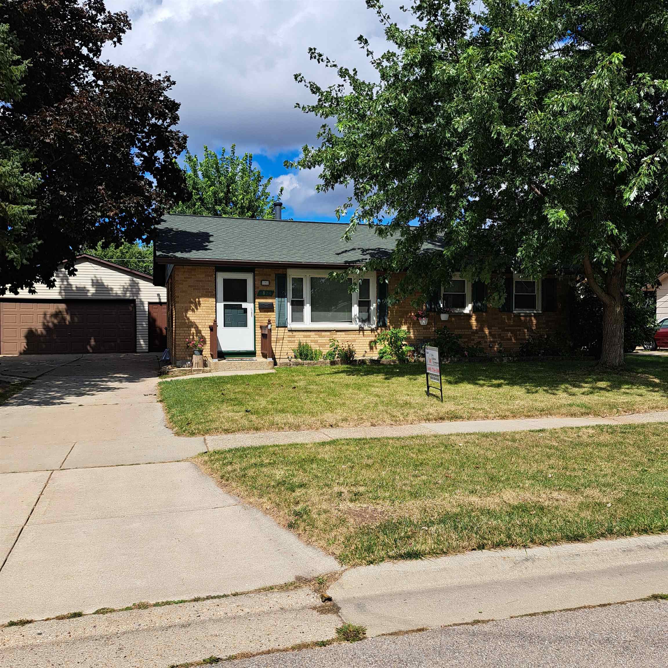 Conde St, Janesville, WI 53546