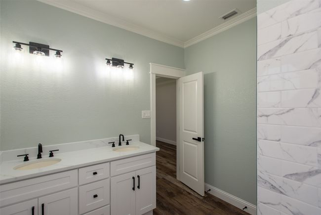 904 N Main St, House other with 3 bedrooms, 2 bathrooms and null parking in Kemp TX | Image 17