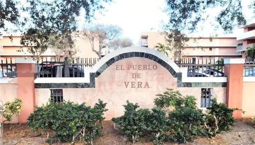apt-211-5765 W 25th Ct, Hialeah, FL, 33016-4455 | Card Image