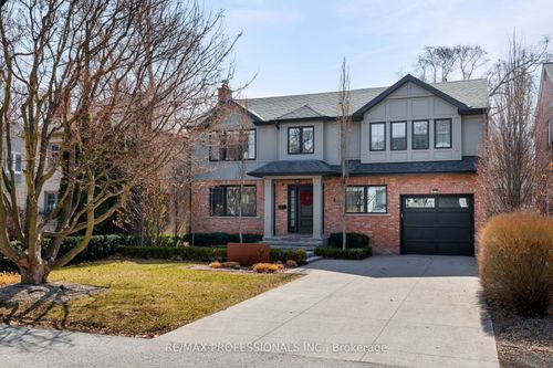 9 Bernice Avenue, Etobicoke, ON, M8Y1Z5 | Card Image
