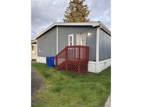 61-9000 Ne M L King Blvd, Portland, OR, 97211 | Card Image