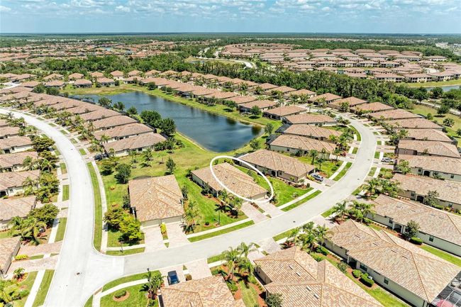 19889 Benissimo Dr, House other with 2 bedrooms, 2 bathrooms and null parking in VENICE FL | Image 15