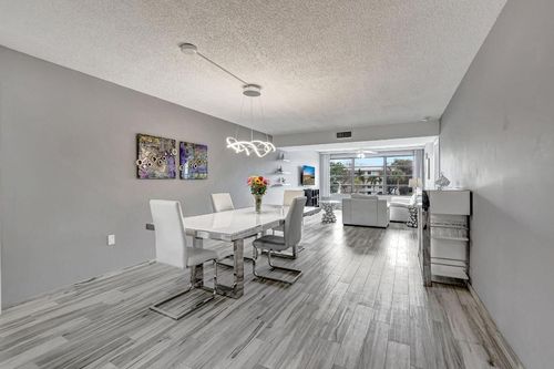 304-6025 Balboa Cir, Boca Raton, FL, 33433-8175 | Card Image