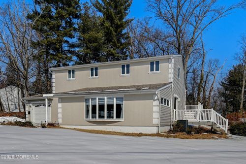 17 Thomas Rd, East Brunswick, NJ, 08816-4423 | Card Image