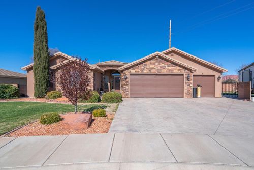 811 Swiss Haven Cir, Santa Clara, UT, 84765-5649 | Card Image