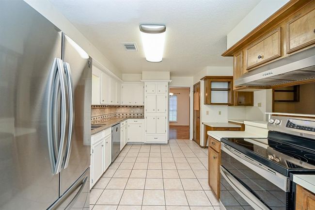 19515 Oak Timbers Dr, House other with 4 bedrooms, 3 bathrooms and 2 parking in Humble TX | Image 12