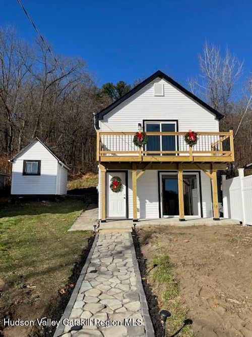 19 Purvis St, Kingston, NY, 12401-6727 | Card Image