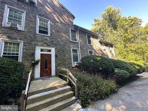 a-3-72 Park Ln, GLEN MILLS, PA, 19342-1126 | Card Image