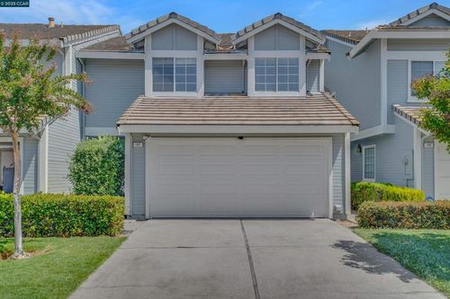107 Pelican Loop, Pittsburg, CA, 94565-2000 | Card Image