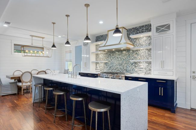 290 Seabreeze Blvd | Image 16