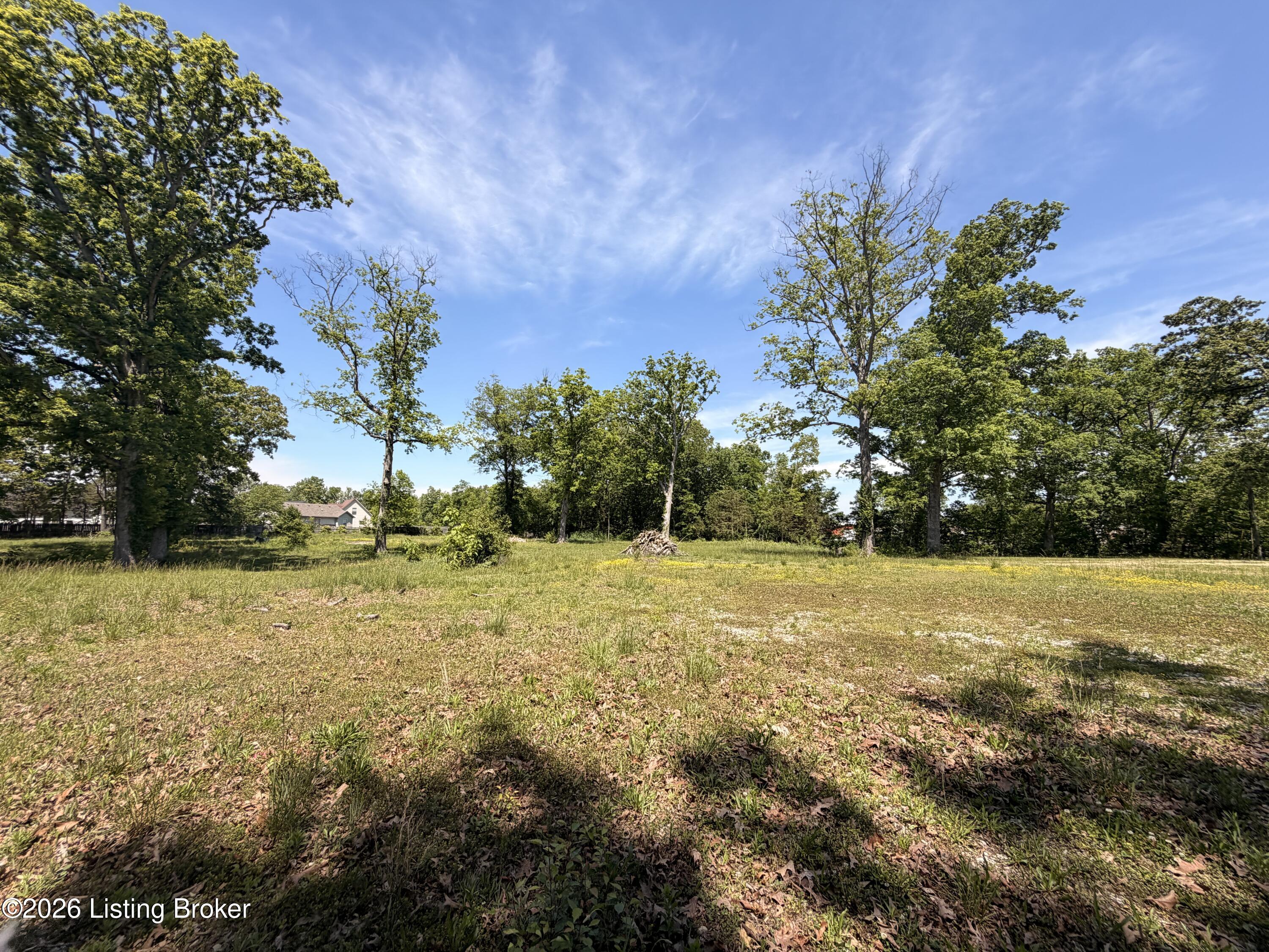 Land in Shepherdsville