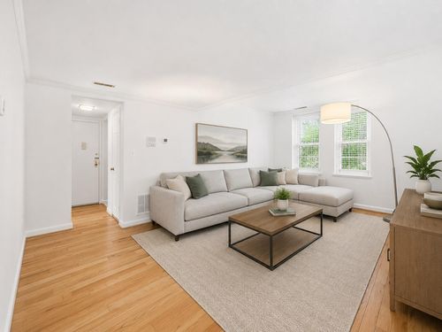 c507-3541 39th St Nw, WASHINGTON, DC, 20016-3073 | Card Image