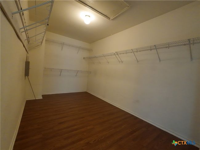 Master Closet | Image 19