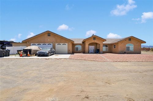 3677 Arcadia Rd, Phelan, CA, 92371-4805 | Card Image